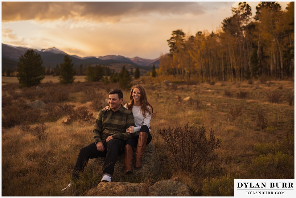 colorado mountains fall engagement photo session