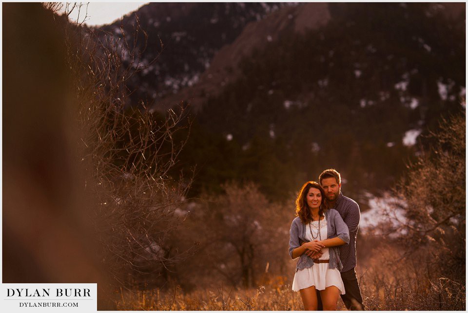 beautiful outdoor engagement photos in boulder