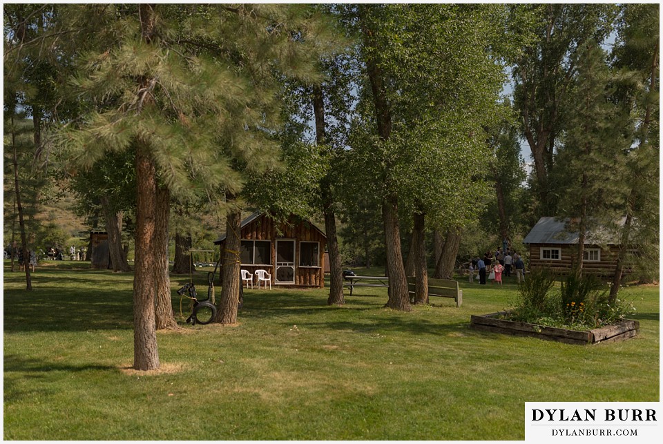 buford lodge wedding buford colorado meeker cabins along river in pine trees