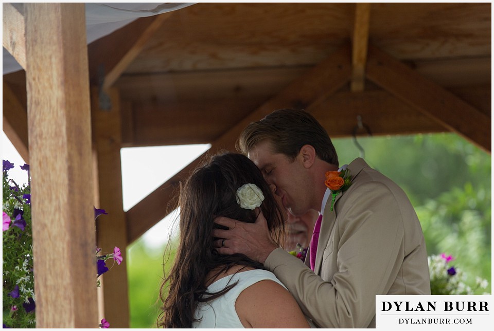chatfield farms wedding botanic gardens first kiss as husband and wife