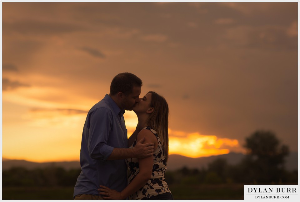 colorado sunset engagement photos