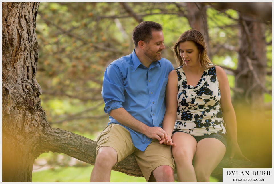 outdoor denver engagement photos