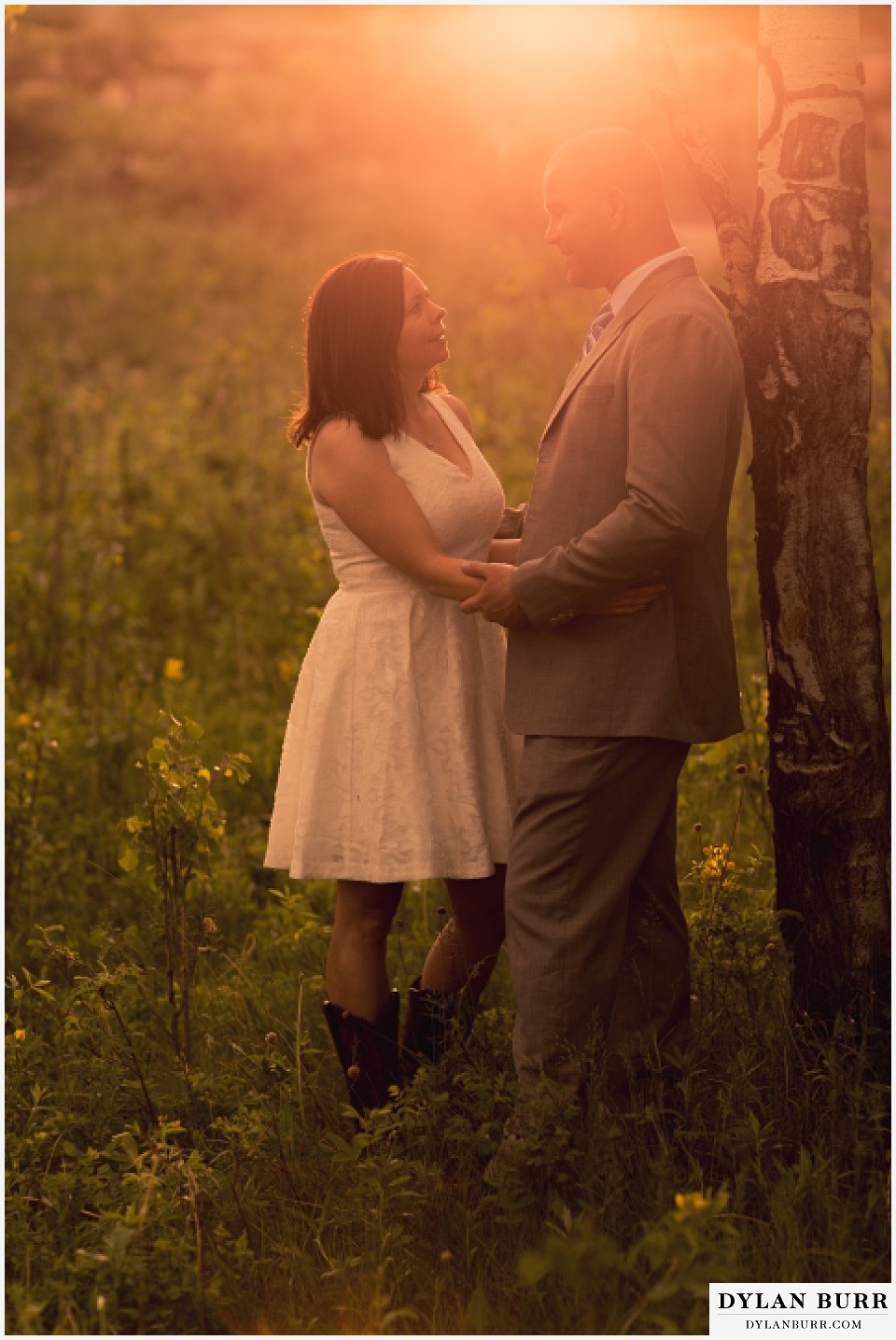 rocky mountain estes park engagement session sunset glow with aspen trees