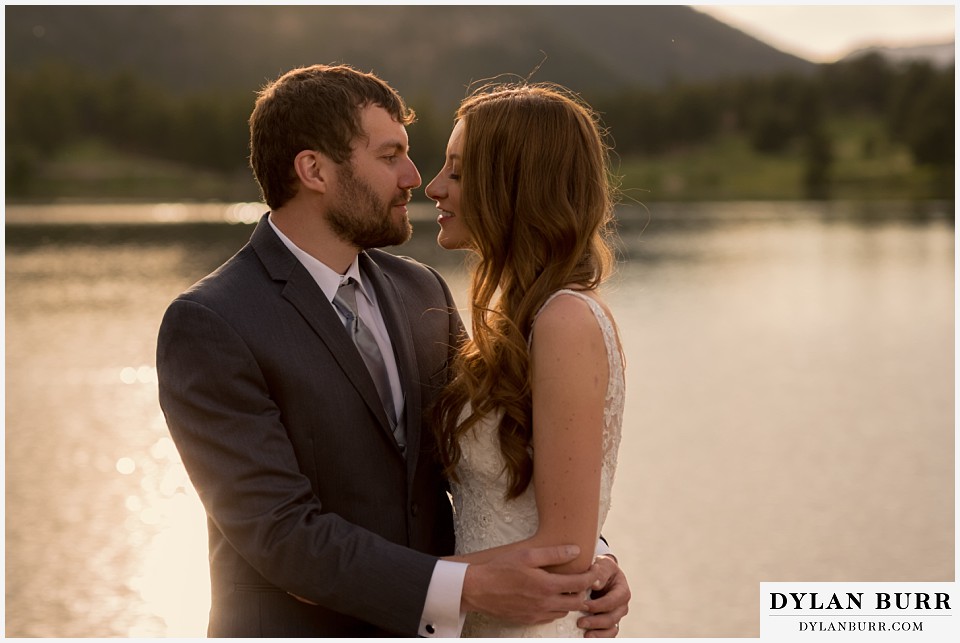 rocky mountain national park elopement wedding rmnp bride and groom kissing