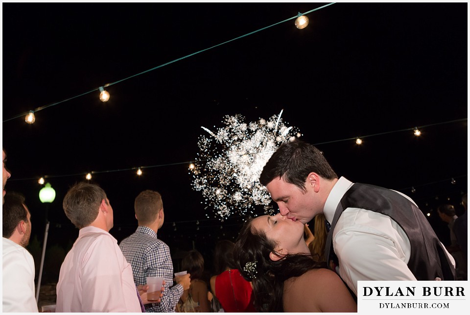 willow ridge manor wedding fireworks and a final kiss